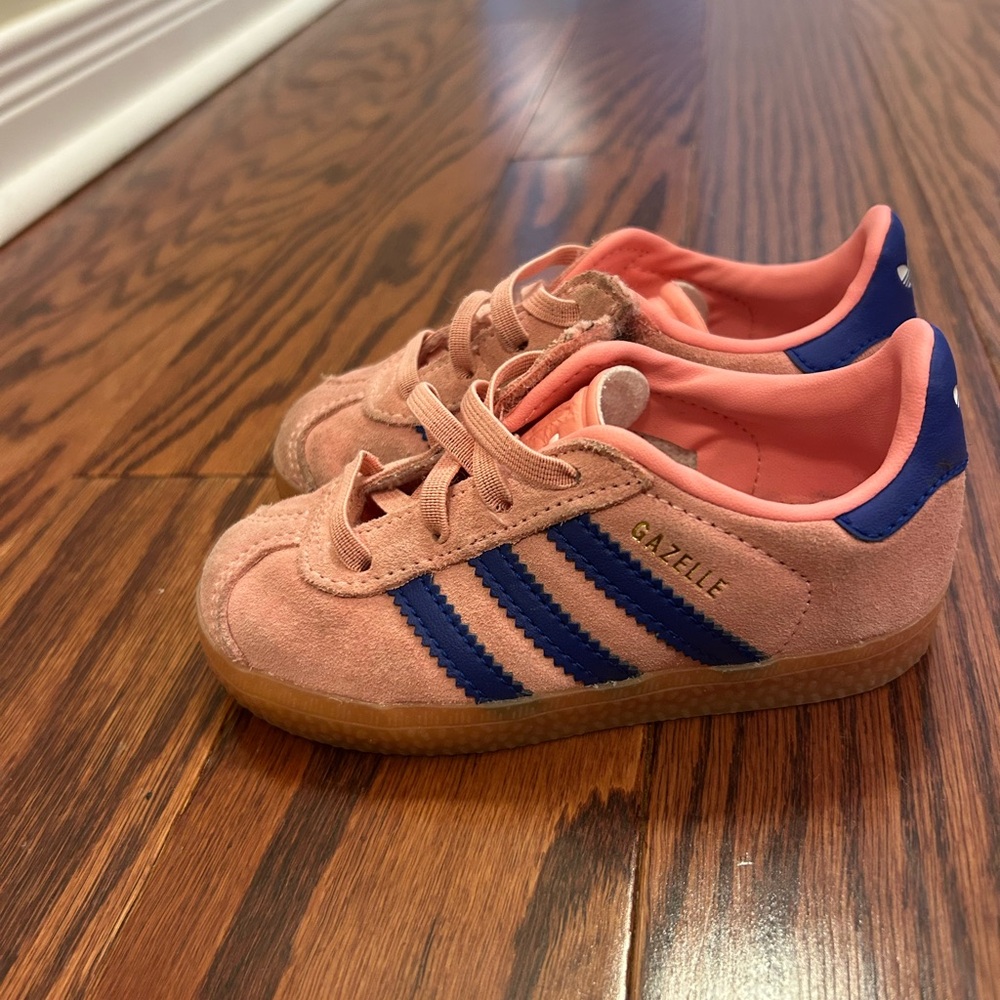 Adidas Gazelles Toddler 7 1/2 Pink and Blue Sneakers Classic Design